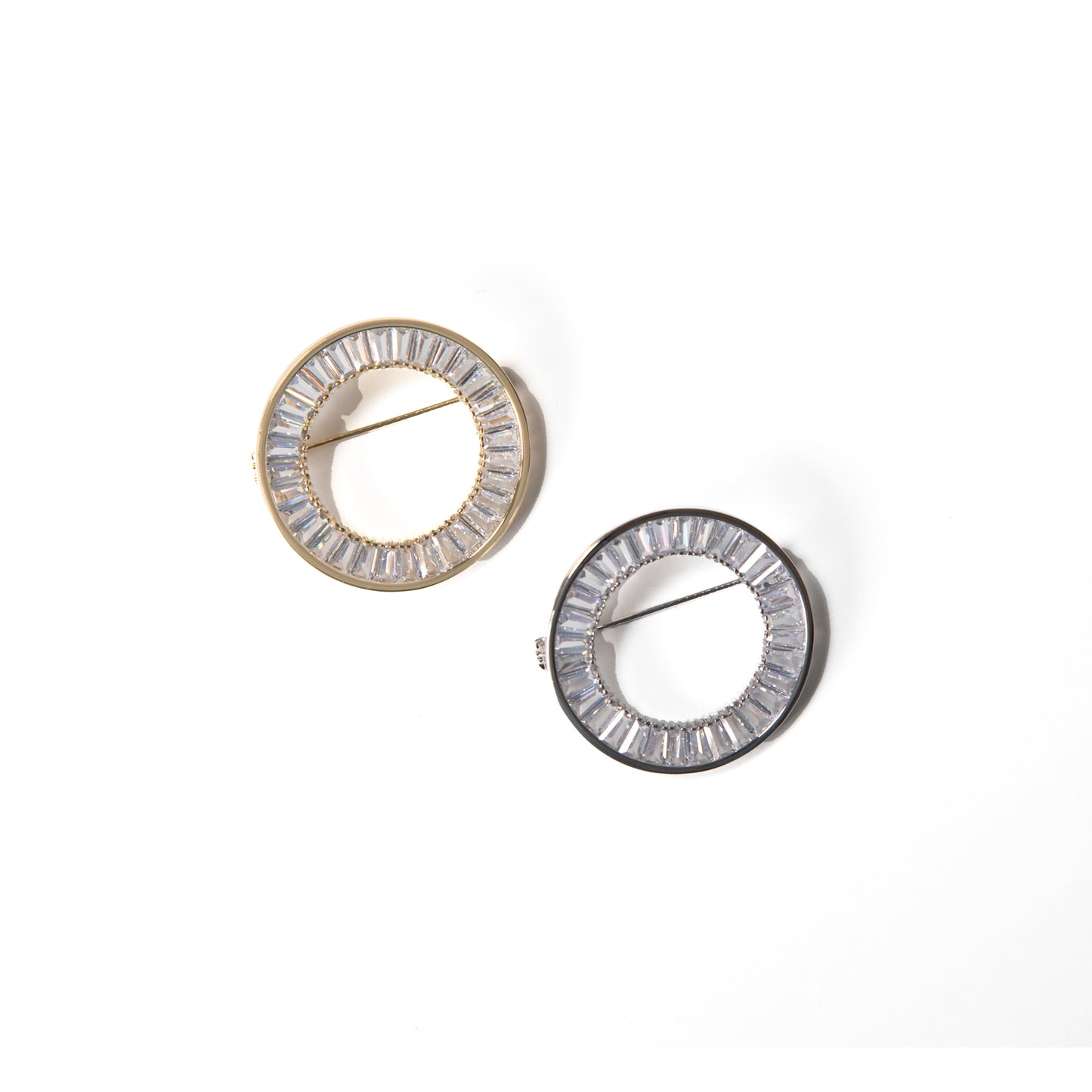 Minimalist circle Brooch