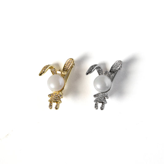 Rabbit Rabbit Pearl Brooch