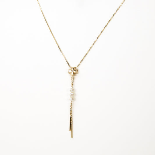 Clover Pendant Necklace